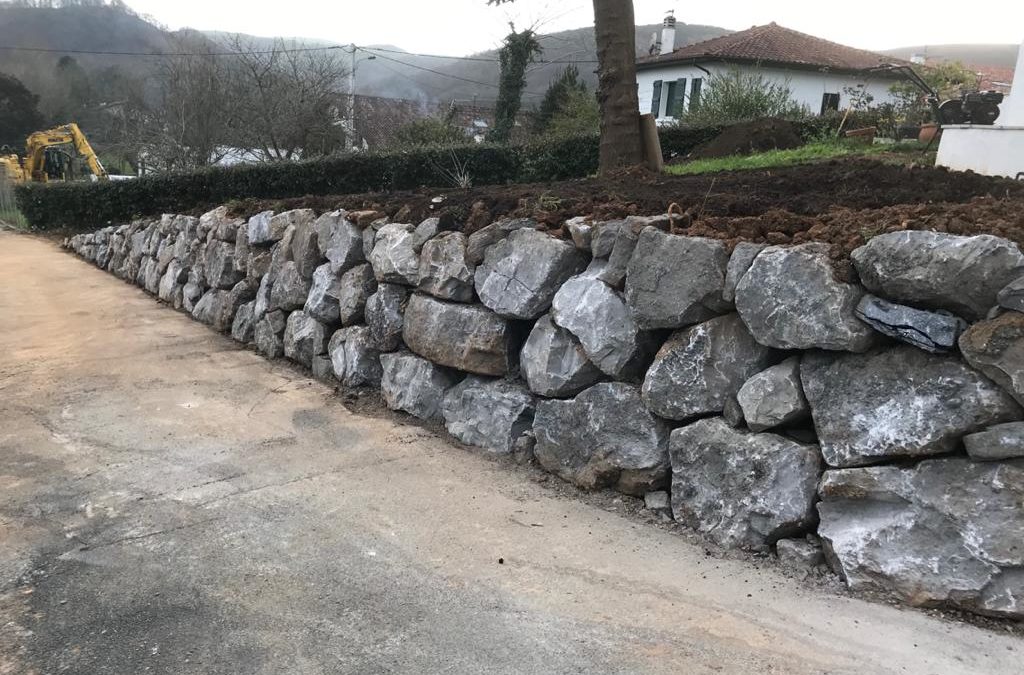 Enrochement à Ibarron